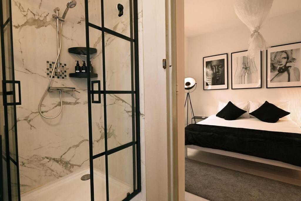 Stylish Duplex In The Heart Of Brussels Centre Apartment Exterior photo